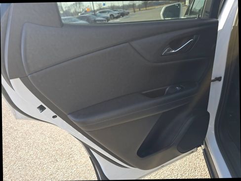 Used 2020 Chevrolet Blazer LT image 11