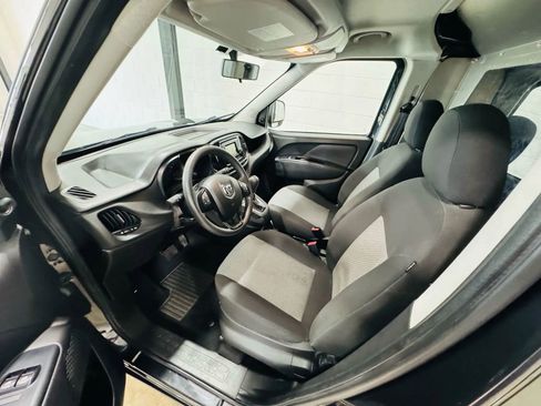 Used 2019 RAM ProMaster City Tradesman image 9