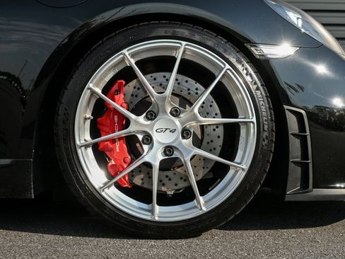 Used 2020 Porsche 718 Cayman GT4 image 29