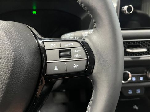 New 2026 Honda HR-V EX-L image 18