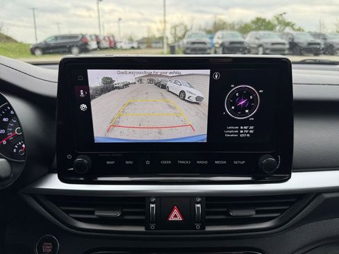 Certified 2022 Kia Forte GT-Line w/ GT-Line Premium Package FWD image 18