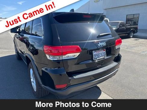 Used 2017 Jeep Grand Cherokee Laredo w/ Quick Order Package 2BE RWD image 3