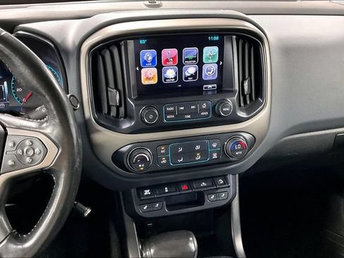 Used 2018 Chevrolet Colorado Z71 AWD/4WD image 4
