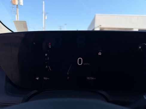 Used 2025 Buick Encore GX Preferred FWD image 29