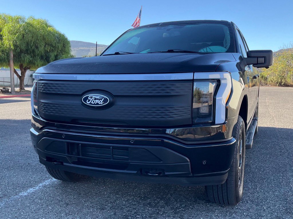 Certified 2025 Ford F150 Lightning Flash AWD/4WD image 54