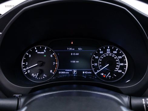 Used 2019 INFINITI QX50 Luxe w/ Cargo Package FWD image 32