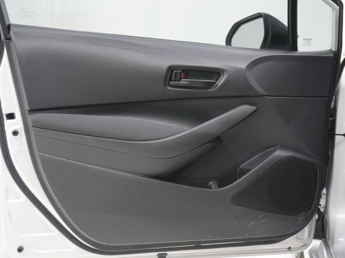 Used 2023 Toyota Corolla LE image 14