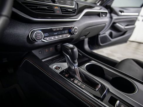 Used 2023 Nissan Altima 2.0 SR image 35