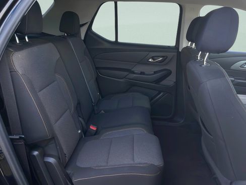 Used 2021 Chevrolet Traverse LT w/ LPO, Cargo Package AWD/4WD image 24