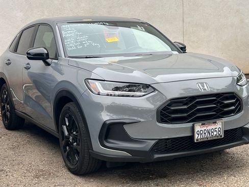 Used 2025 Honda HR-V Sport image 2