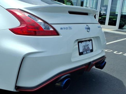 Used 2015 Nissan 370Z NISMO RWD image 33