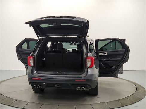 Used 2023 Ford Explorer ST w/ Technology Package image 15