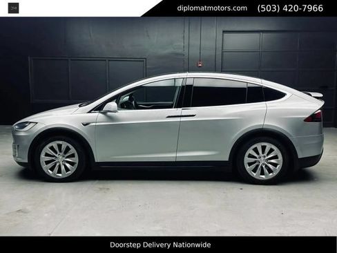 Used 2016 Tesla Model X P90D AWD/4WD image 4