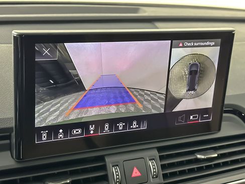 Used 2023 Audi Q5 e Premium Plus w/ Premium Plus Package image 19