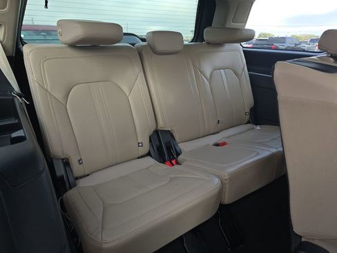 Used 2024 Ford Expedition Limited image 21