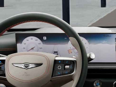 New 2025 Genesis GV80 3.5T e-SC image 13