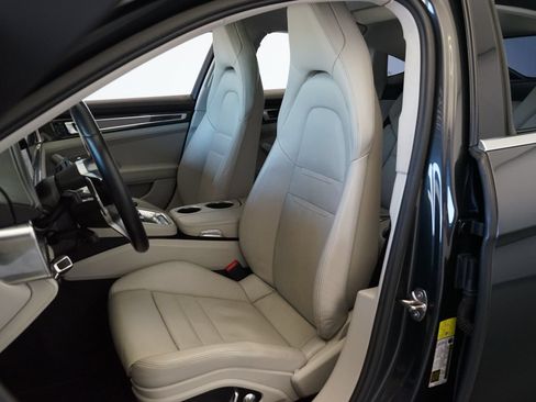 Used 2017 Porsche Panamera 4S AWD/4WD image 3