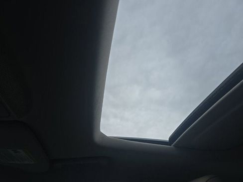 Used 2018 Ford Fusion Titanium image 5