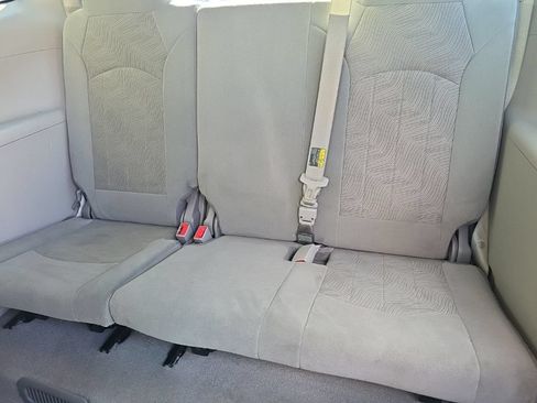 Used 2017 Buick Enclave Convenience FWD image 19