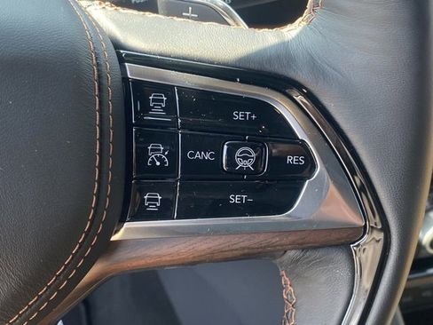 New 2025 Jeep Grand Cherokee Summit image 19