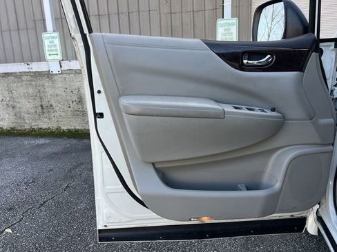 Used 2014 Nissan Quest SL image 10