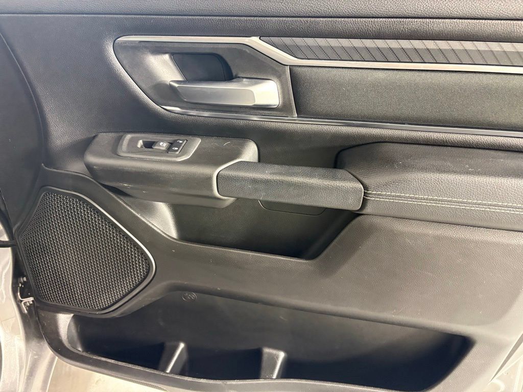 Used 2025 RAM 1500 Big Horn AWD/4WD image 12