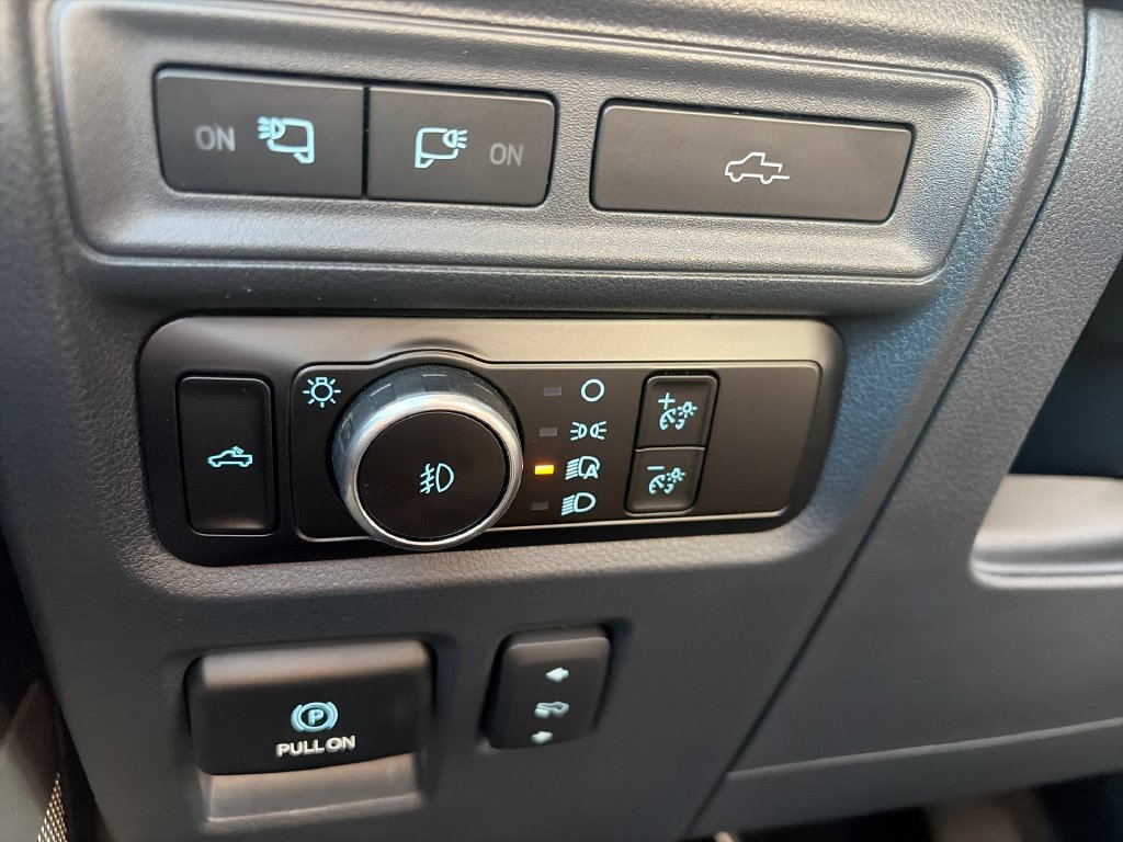 Used 2023 Ford F150 Lariat AWD/4WD image 25