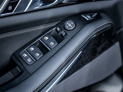 Used 2026 BMW X7 xDrive40i w/ Executive Package image 19