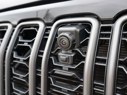 Used 2025 Jeep Wrangler Unlimited Rubicon 392 image 7