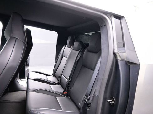 Used 2024 Tesla Cybertruck AWD Crew Cab image 19