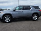 Used 2021 Chevrolet Traverse LS image 2