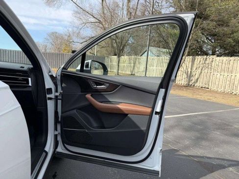 Used 2023 Audi Q7 3.0T Premium Plus w/ Premium Plus Package image 19