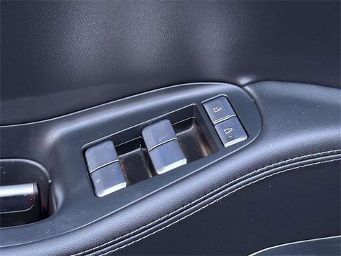 Used 2025 Lincoln Navigator L Reserve image 8