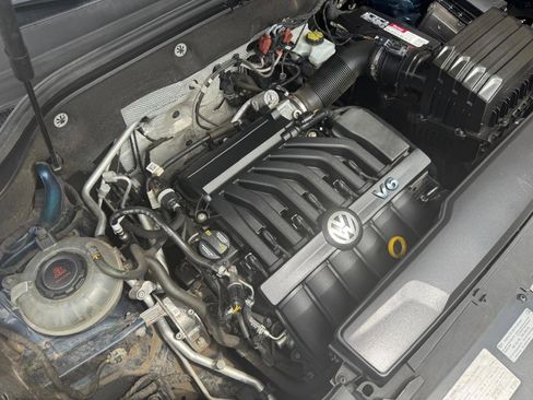 Used 2018 Volkswagen Atlas SE image 15