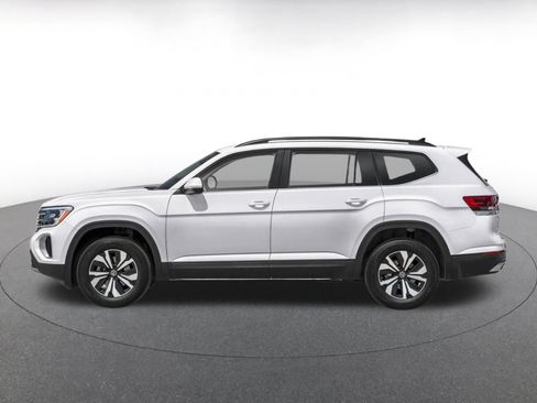 Used 2026 Volkswagen Atlas SE FWD image 3