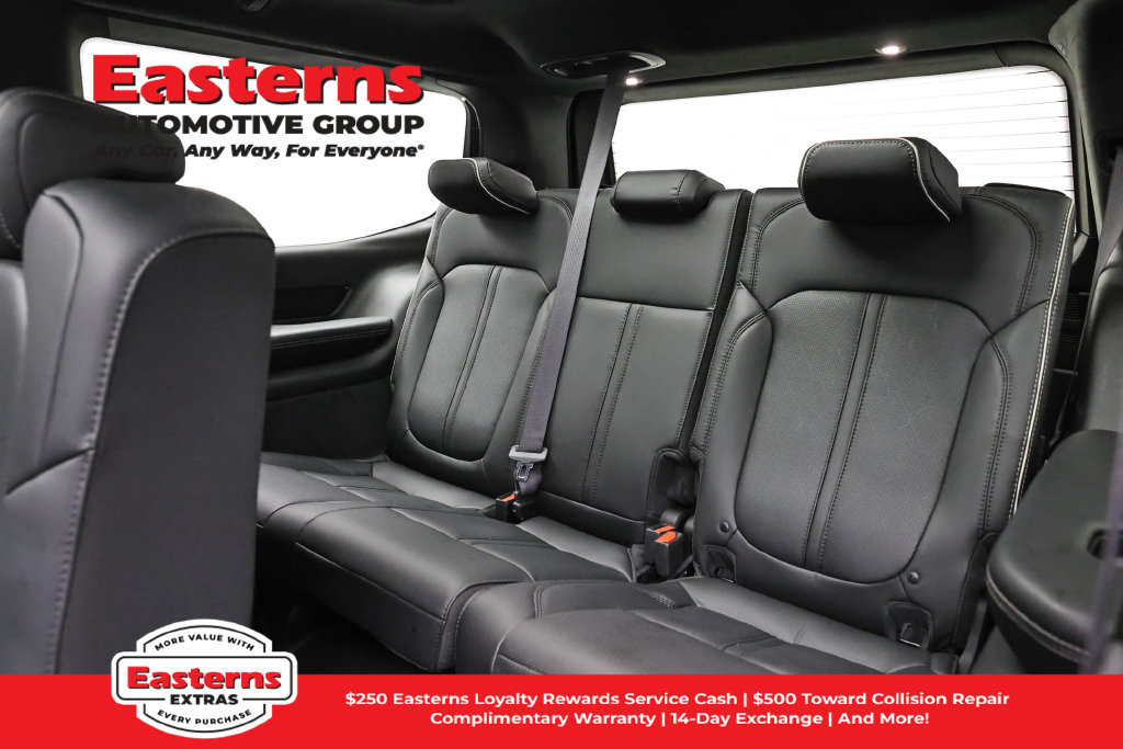 Used 2025 Jeep Grand Wagoneer Series II Obsidian w/ Quick Order Packagew 28T AWD/4WD image 32
