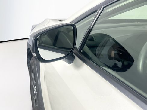 Used 2024 Subaru Crosstrek 2.0i Premium image 16