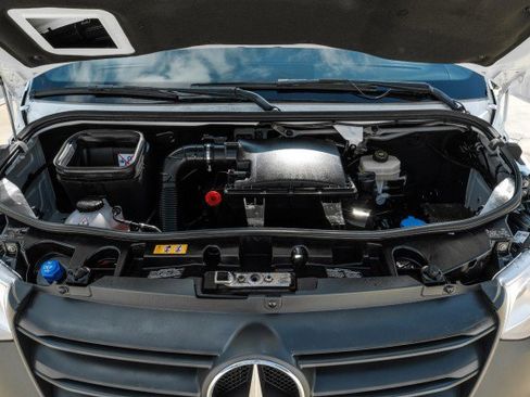 Used 2021 Mercedes-Benz Sprinter 3500 image 39