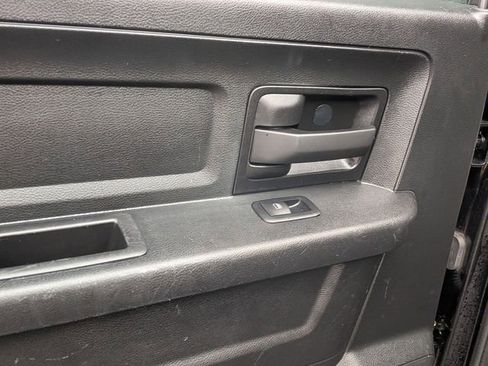 Used 2015 RAM 1500 Express image 26