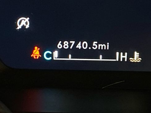 Used 2021 Lincoln Corsair Reserve w/ Equipment Group 201A image 22