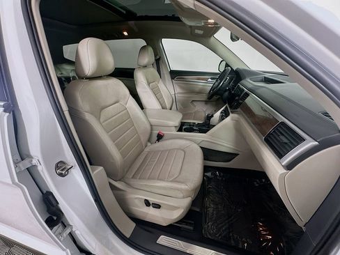 Used 2018 Volkswagen Atlas SEL Premium image 37