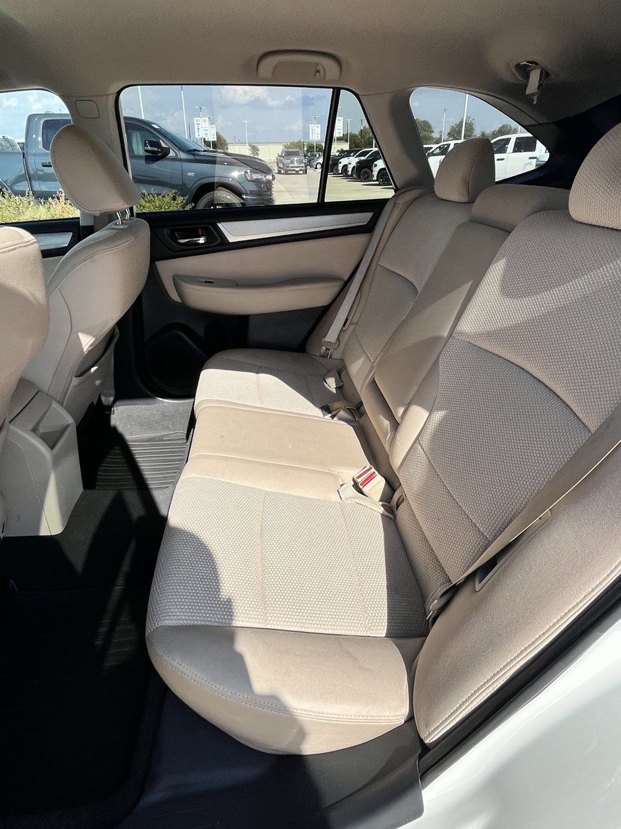 Used 2015 Subaru Outback 2.5i Premium AWD/4WD image 18