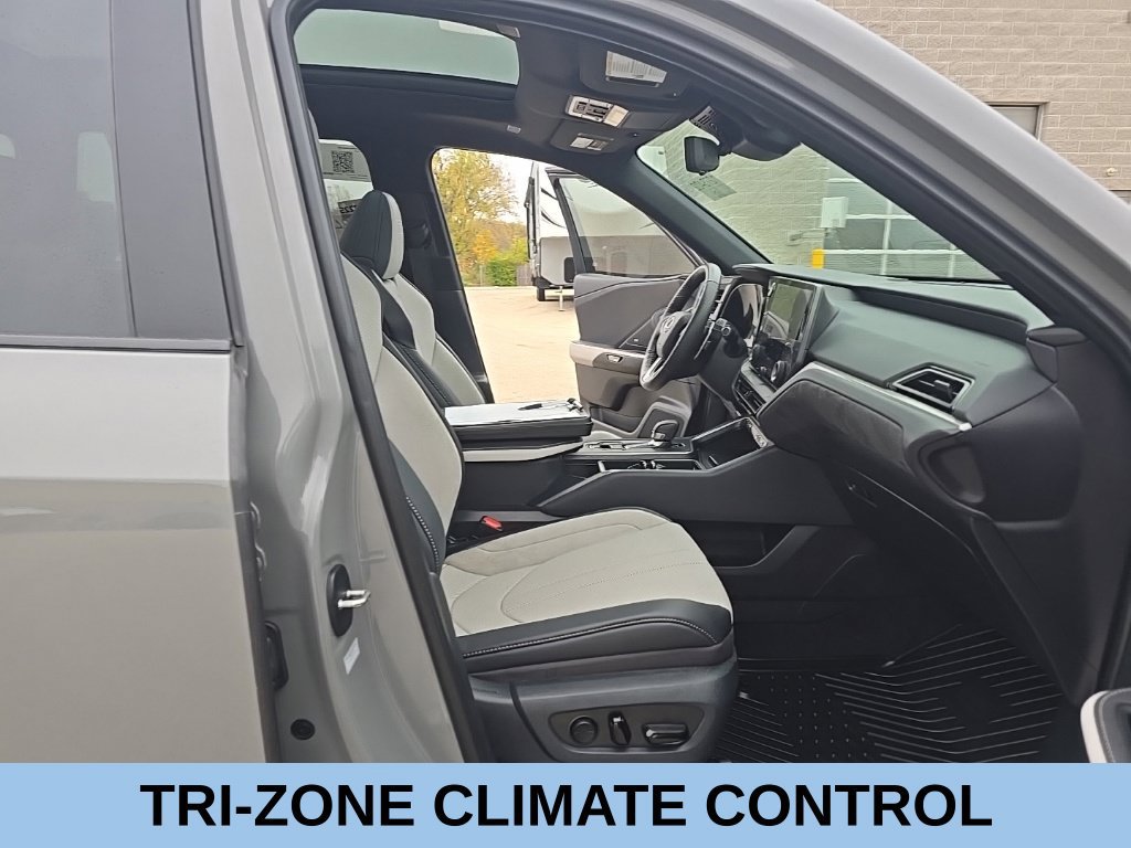 Used 2025 Lexus TX 500h AWD image 21