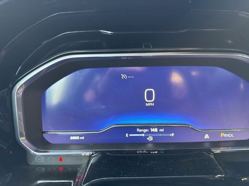 Used 2024 Chevrolet Silverado 1500 LT image 14