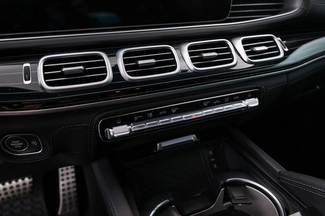 Used 2026 Mercedes-Benz GLS 63 AMG 4MATIC image 24