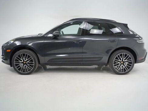 Certified 2026 Porsche Macan AWD/4WD image 2