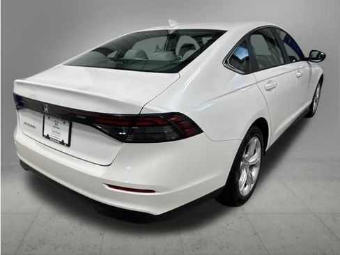 Certified 2024 Honda Accord LX image 6