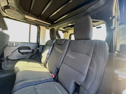 Used 2022 Jeep Wrangler Unlimited Sport w/ Sun And Sound Package AWD/4WD image 27