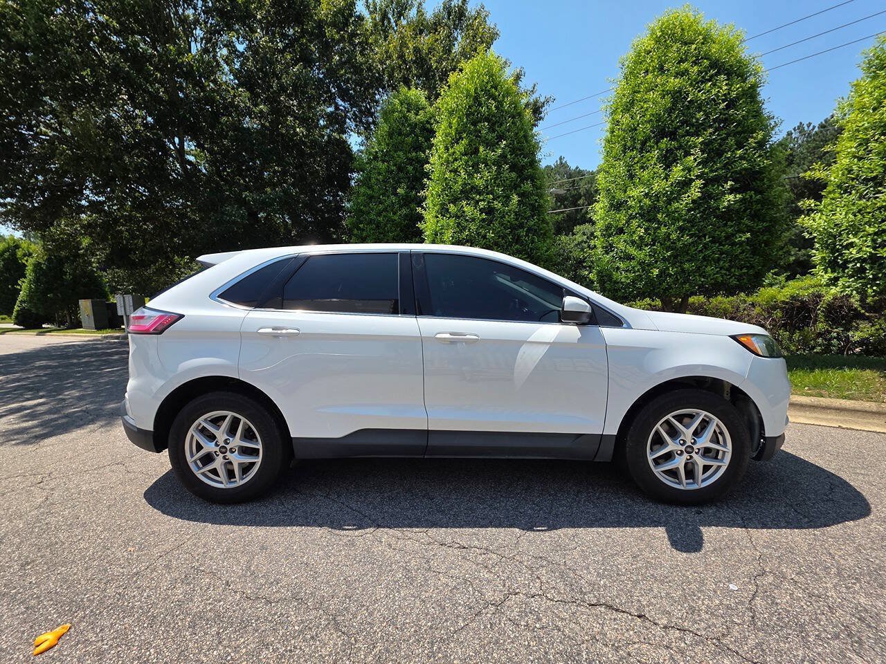 Used 2023 Ford Edge SEL AWD/4WD image 6