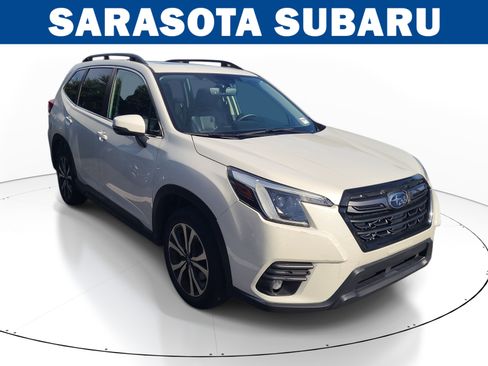 Used 2023 Subaru Forester Limited AWD/4WD image 1